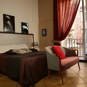 Caravaggio 4*, Naples Italy