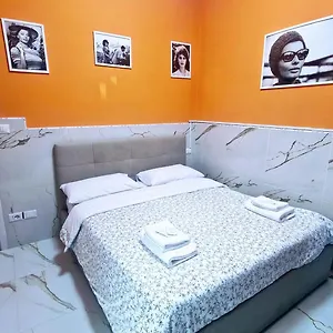 Pensión Oscar, Roma