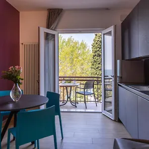 https://residence-solei.hotelinveneto.com