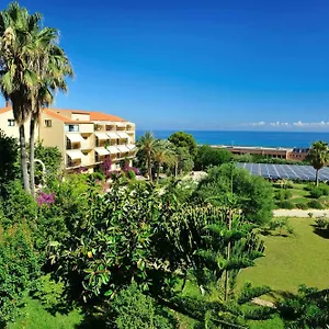 Alberi Del Paradiso 4*, Cefalu Italy